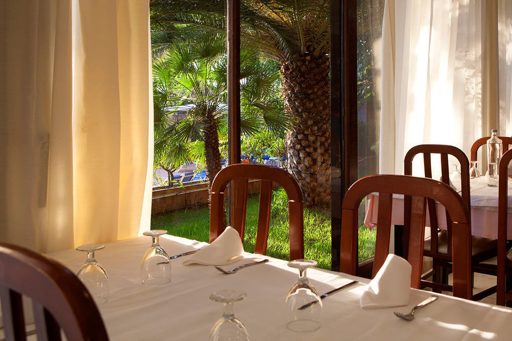 Hotel Univers Roses Exterior foto
